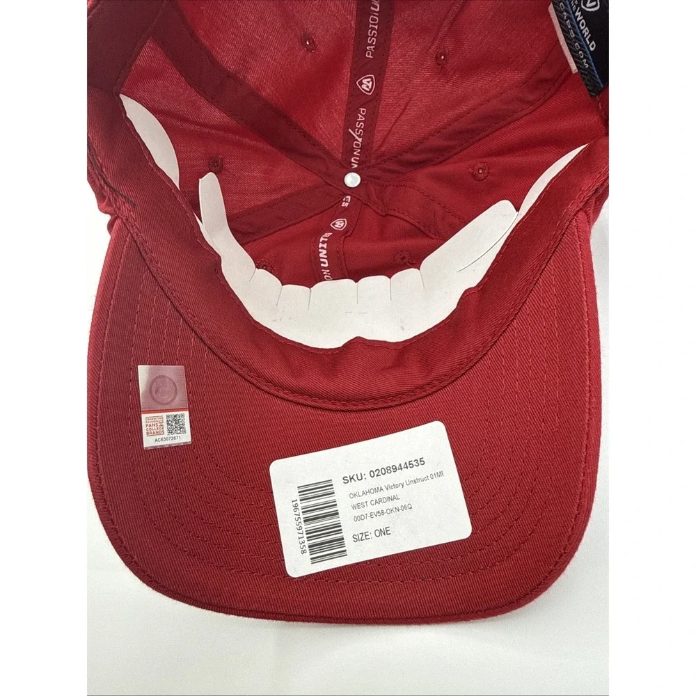 Oklahoma Sooners Men's Top of the World Crimson Staple Adjustable Hat Cap‎